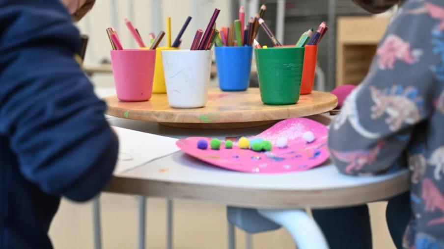 Le gouvernement bernois refuse la gratuité des crèches