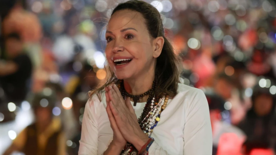 Maria Corina Machado acclamée au Venezuela après un an d’exil