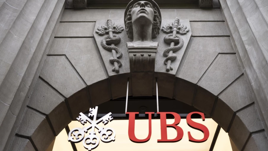 UBS signe un solide troisième trimestre et avance sur Credit Suisse