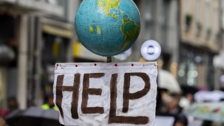 Une courte majorité parlementaire veut sauver la loi climat genevoise