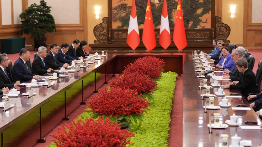 Guy Parmelin signe un accord de libre-échange modernisé avec la Chine