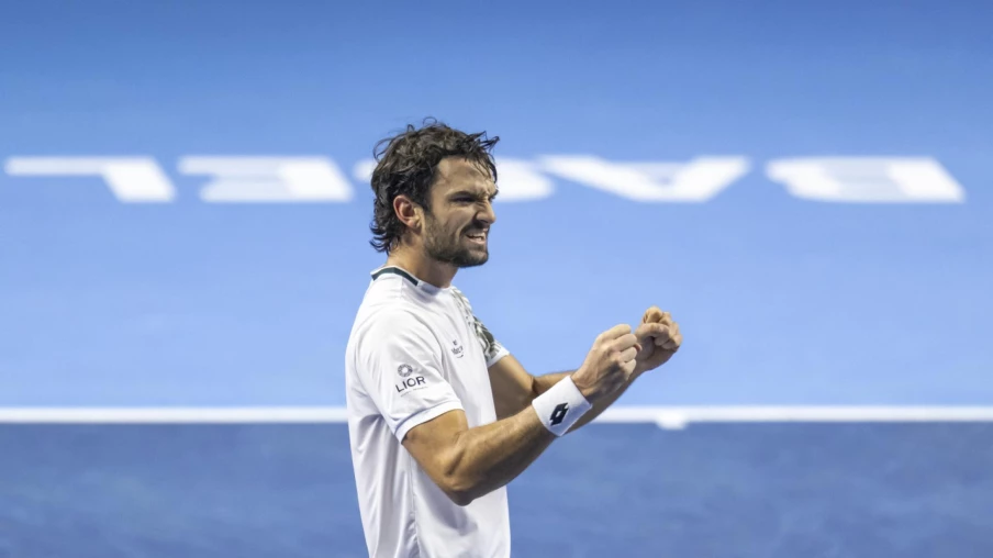 Vacherot en finale à Bâle après sa victoire sur Fritz