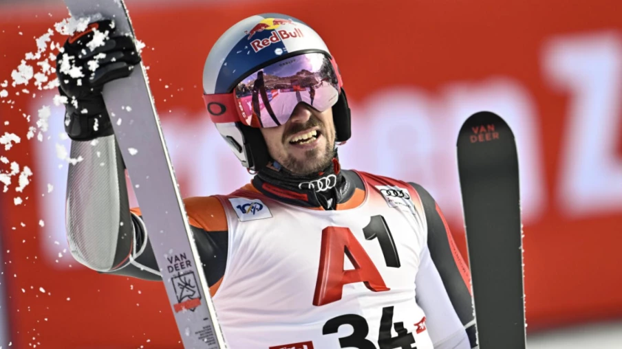 Marcel Hirscher poursuit sa carrière de ski à 36 ans après une rééducation réussie Marcel Hirscher poursuit sa carrière de ski à 36 ans après une rééducation réussie