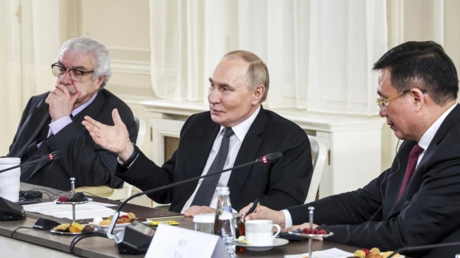 Poutine prêt à rencontrer Zelensky pour des négociations finales Poutine prêt à rencontrer Zelensky pour des négociations finales