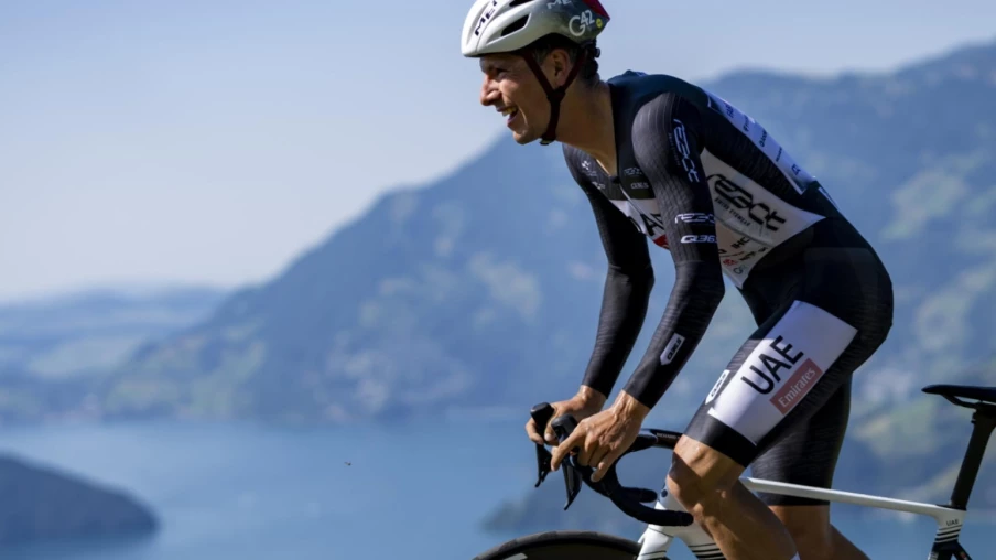 Joao Almeida triomphe au Tour de Suisse avec victoire en étape finale