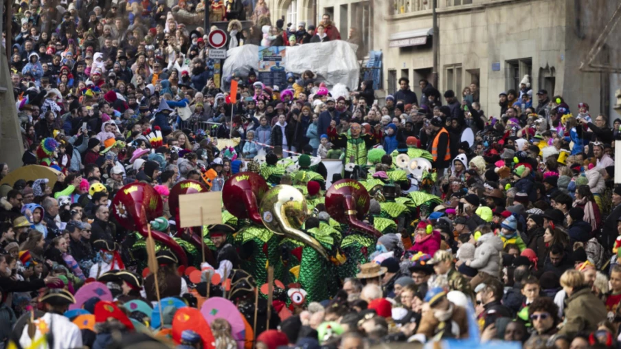 Les Pratiques Carnaval de Fribourg en Photographie par Thaddé Comar