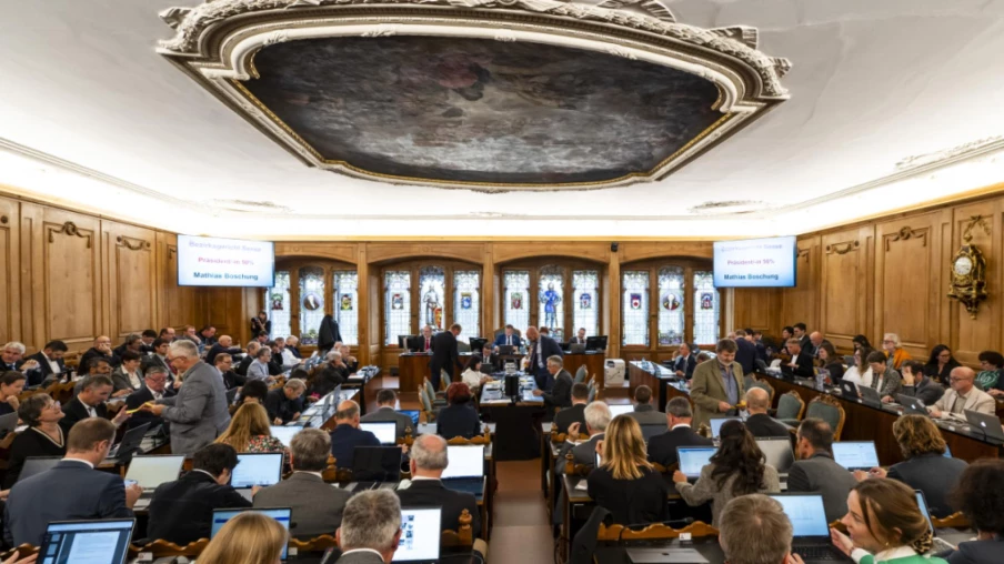 Accès amélioré aux bourses d'études à Fribourg après révision légale