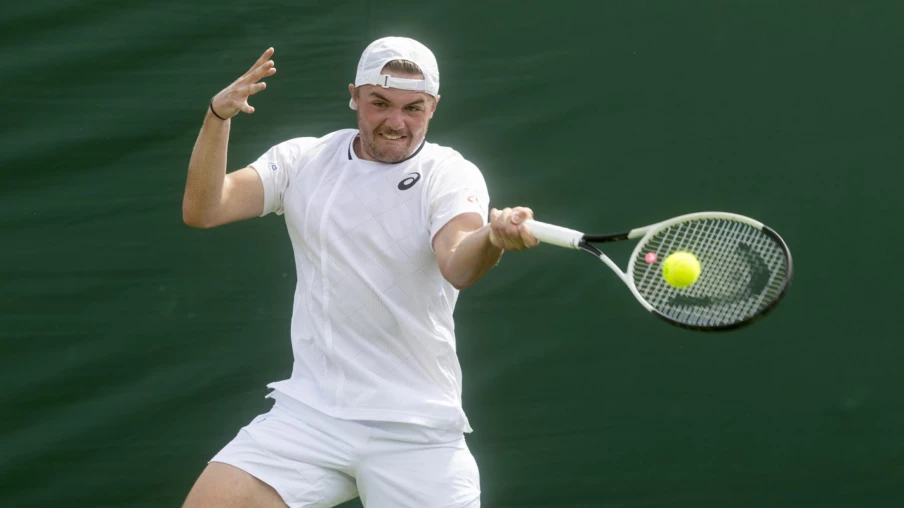 Succès des Suisses au 2e tour, élimination pour trois Suissesses à Wimbledon Succès des Suisses au 2e tour, élimination pour trois Suissesses à Wimbledon