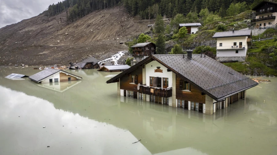 Les Catastrophes Naturelles en Suisse: Fréquentes et Coûteuses