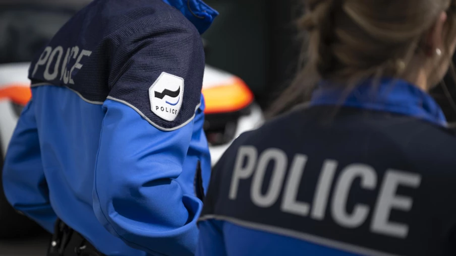 Douze jeunes impliqués dans 45 vols identifiés à Fribourg