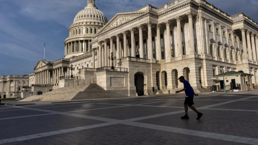Victoire de Trump : le Sénat approuve la loi budgétaire controversée