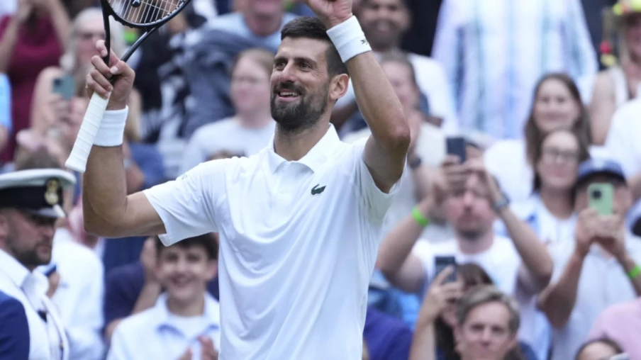 Novak Djokovic atteint 100 victoires à Wimbledon après victoire facile