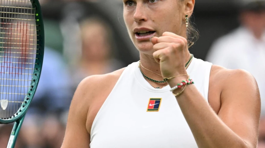 Sabalenka bat Mertens et atteint les quarts de finale à Wimbledon Sabalenka bat Mertens et atteint les quarts de finale à Wimbledon