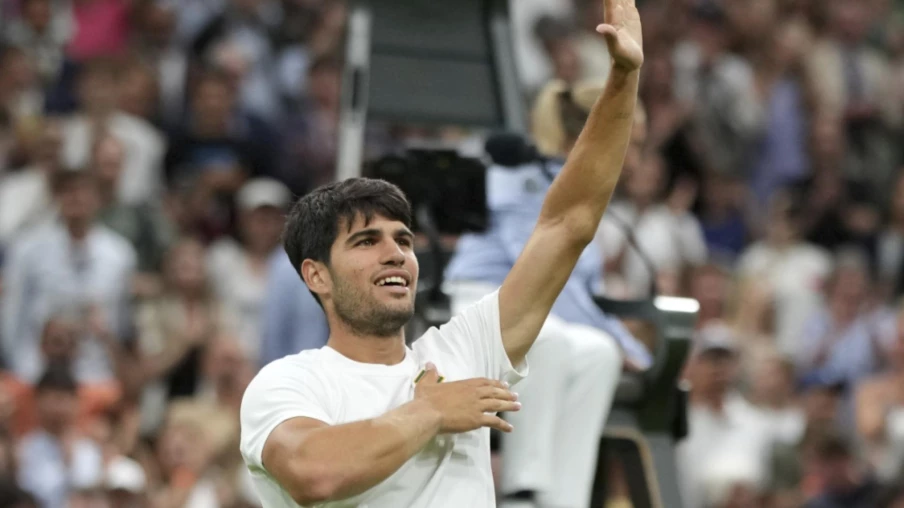 Carlos Alcaraz se qualifie pour les quarts de finale de Wimbledon 2023