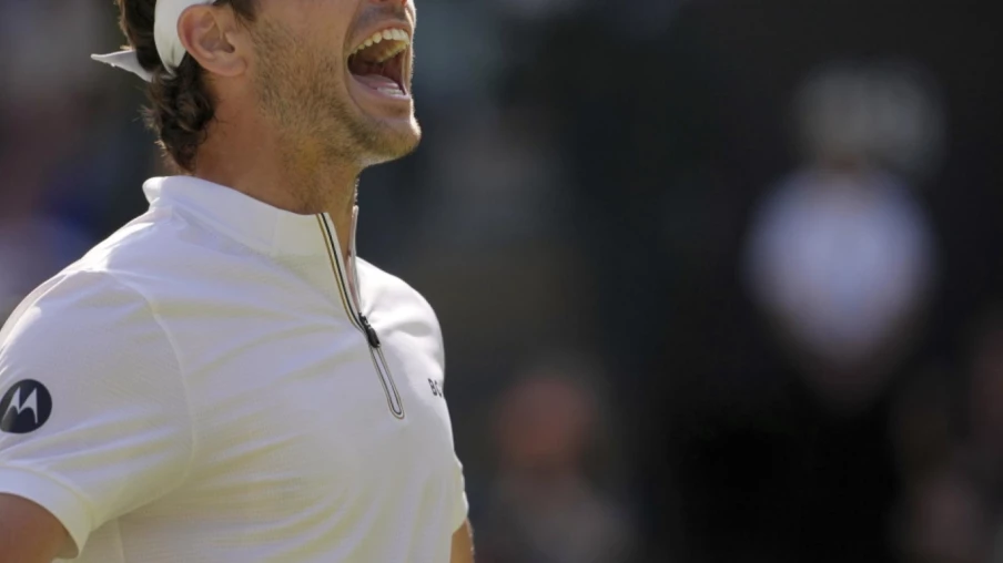 Taylor Fritz atteint sa première demi-finale à Wimbledon Taylor Fritz atteint sa première demi-finale à Wimbledon