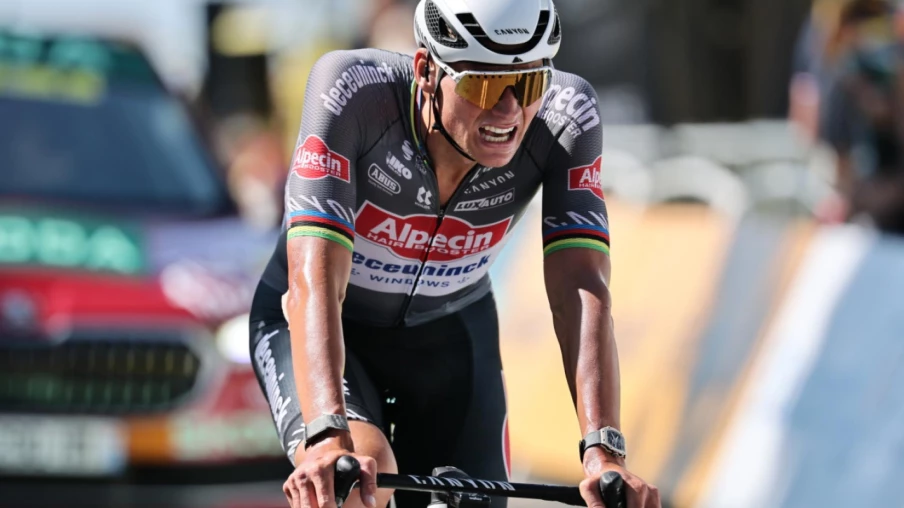 Healy triomphe en solitaire, van der Poel retrouve le maillot jaune