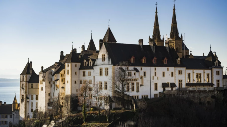 Réduction des impôts à Neuchâtel : Initiative populaire validée