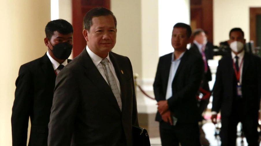 Le service militaire obligatoire au Cambodge dès 2026 face aux tensions