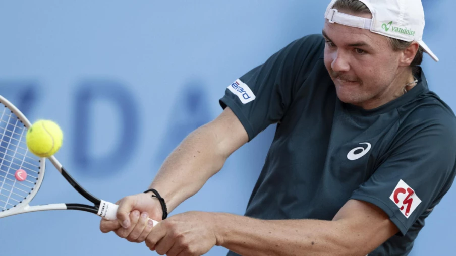 Swiss Open Gstaad : Dominic Stricker atteint les huitièmes de finale