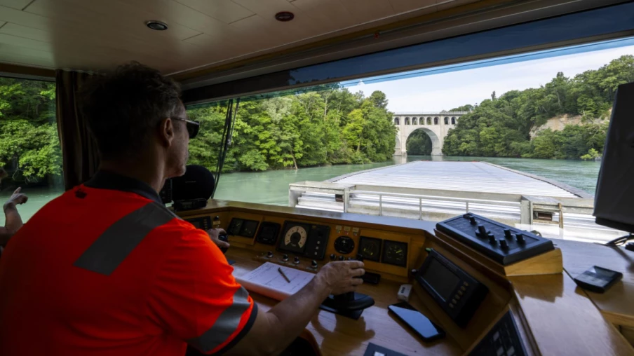 Transports de déchets SIG sur le Rhône : voyage à bord du D'Artagnan