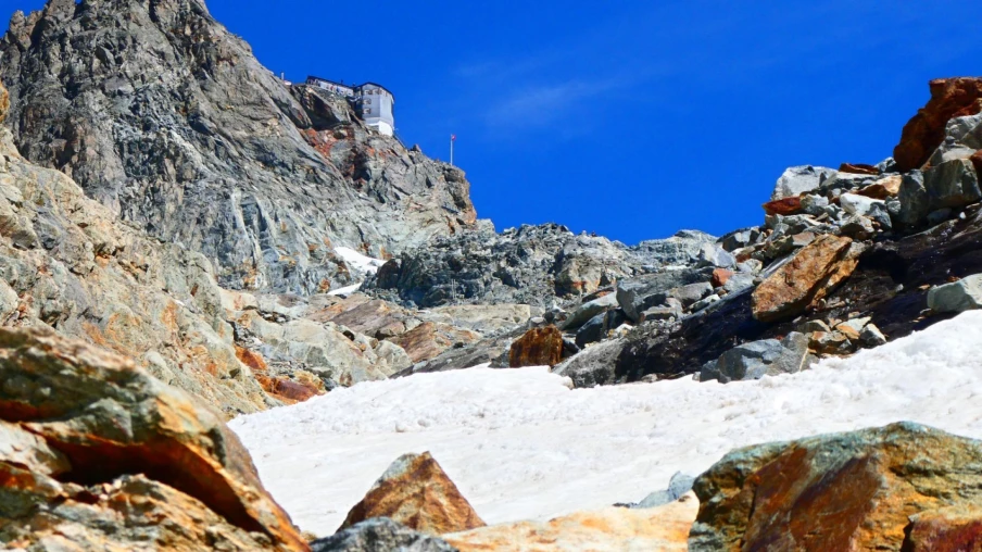 Accident mortel de randonneuse belge à Evolène près de la cabane Bertol