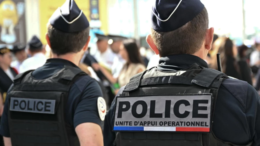 Violences explosives dans un quartier sensible de Béziers en France