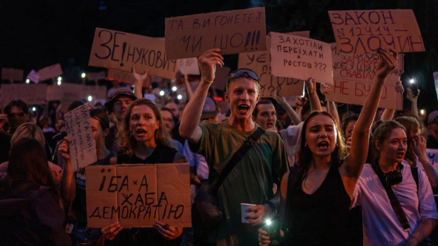 La loi ukrainienne de Zelensky menace l'indépendance anticorruption