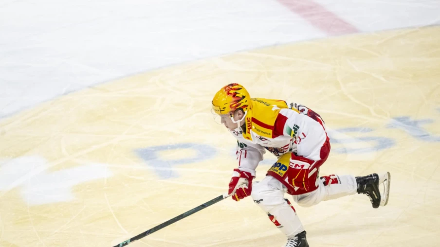 Toni Rajala prolonge avec HC Bienne jusqu'en 2027