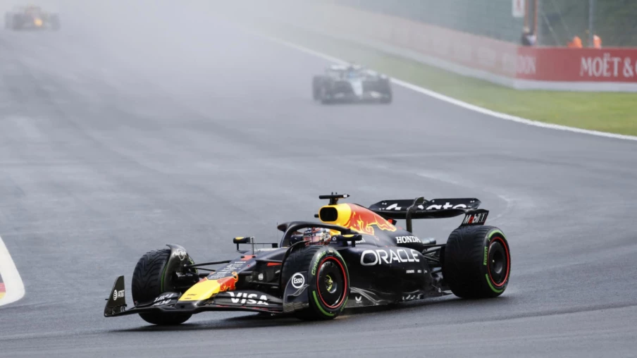 Max Verstappen confirmé chez Red Bull jusqu'en 2026