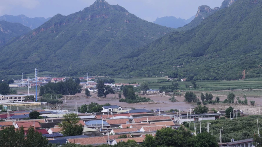 Pluies torrentielles à Pékin: 30 morts et 80 000 évacués