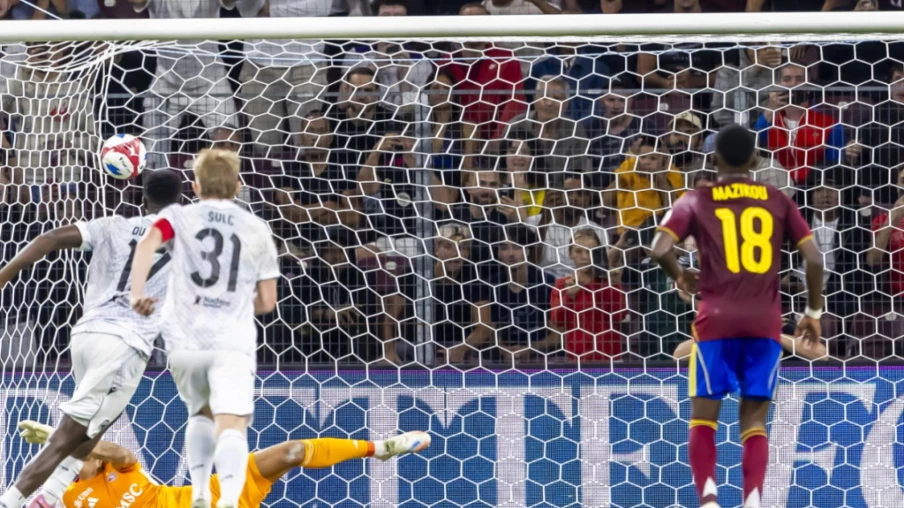 Servette s'incline 3-1 face à Plzen et dit adieu à la Ligue des Champions