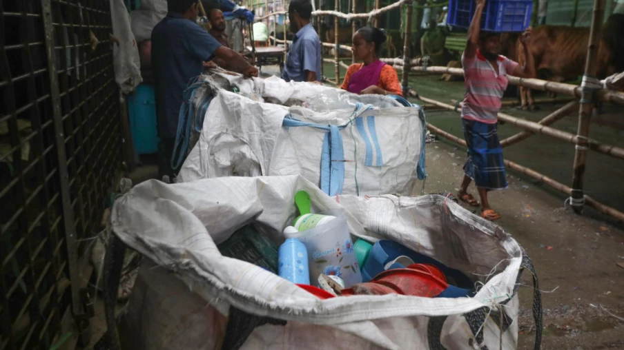 L'ONU exige des changements de tarifs douaniers sur le plastique L'ONU exige des changements de tarifs douaniers sur le plastique