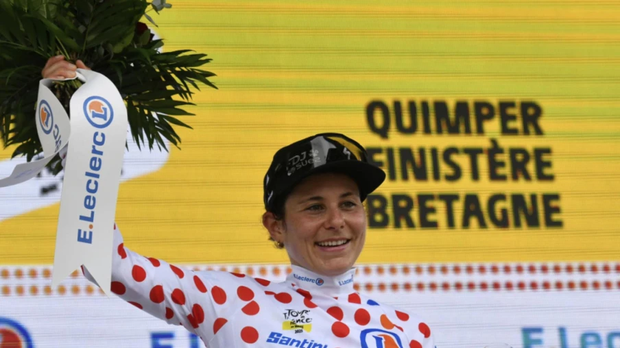 Elise Chabbey consolide son maillot à pois au Tour de France Femmes