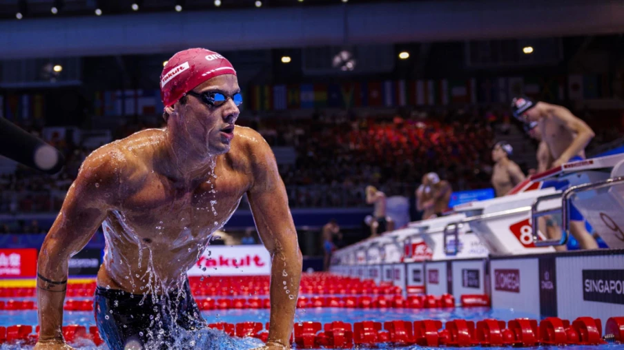 Noè Ponti en finale 100m papillon avec meilleur temps aux Mondiaux Singapour Noè Ponti en finale 100m papillon avec meilleur temps aux Mondiaux Singapour