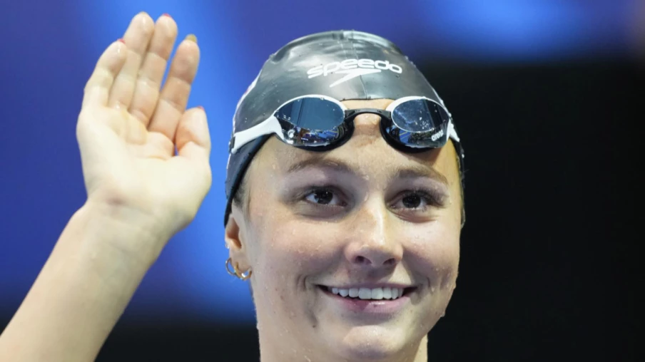 Summer McIntosh brille avec un record de 400 m 4 nages à Singapour