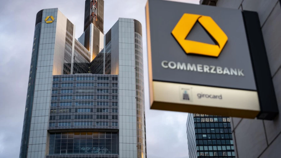 Commerzbank Améliore Ses Prévisions Après Son Bilan Semestriel