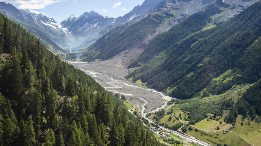 Éboulement Blatten: mouvements visibles par satellite dès 2016