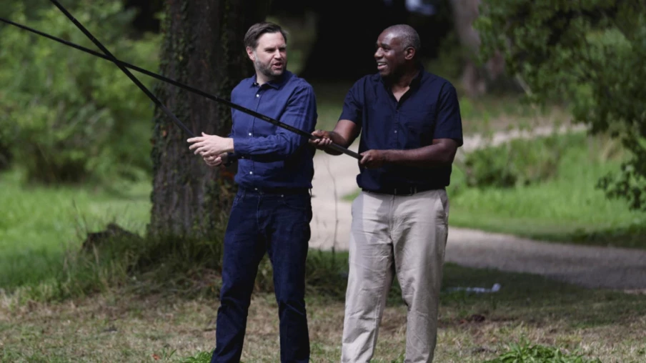 JD Vance et David Lammy ont pêché sans permis à Chevening