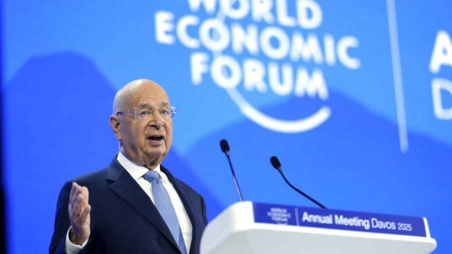 Klaus Schwab et son épouse blanchis après enquête du WEF