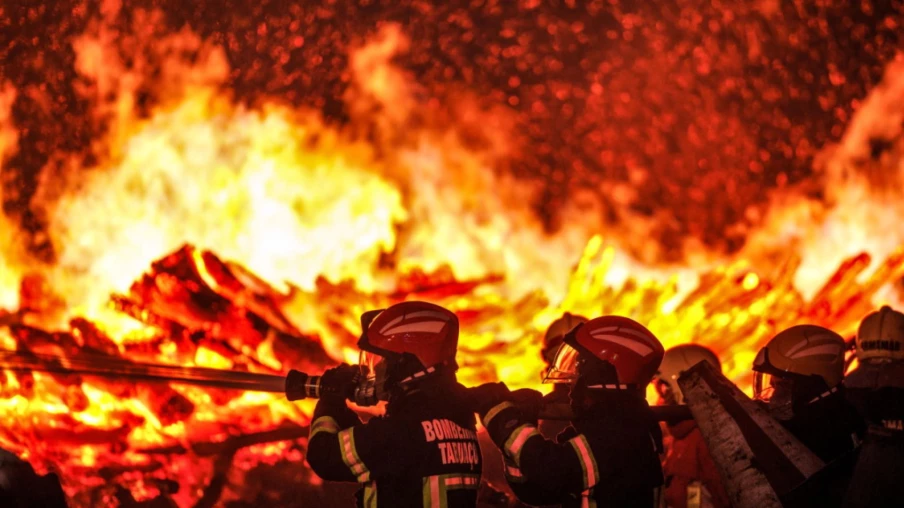 Incendies en Espagne : situation s'améliore après 350 000 ha brûlés