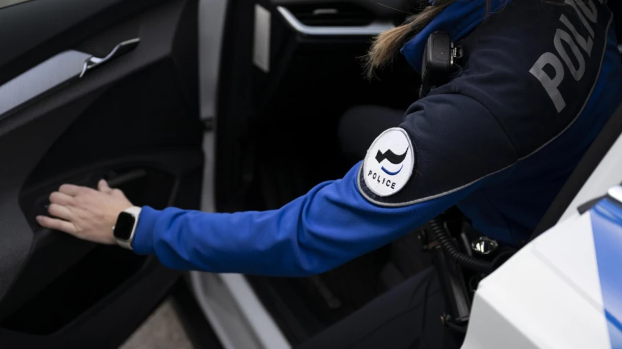 Fribourg : la police interpelle des chauffards, saisit leurs permis