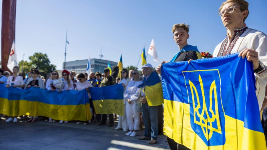 300 manifestants à Genève pour l'indépendance de l'Ukraine (24 août)