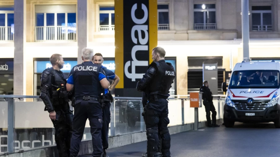 Lausanne : poubelles en feu et tirs de mortiers contre la police