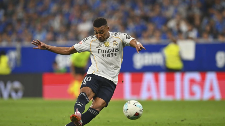 Mbappé signe un doublé et porte le Real Madrid contre Oviedo (3-0)