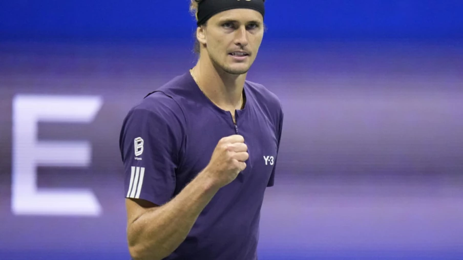 US Open : Zverev bat Tabilo et rejoint le 2e tour en trois sets