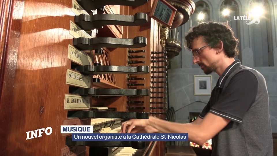 Damien Desbenoit, nouvel organiste de la cathédrale Saint-Nicolas à Fribourg